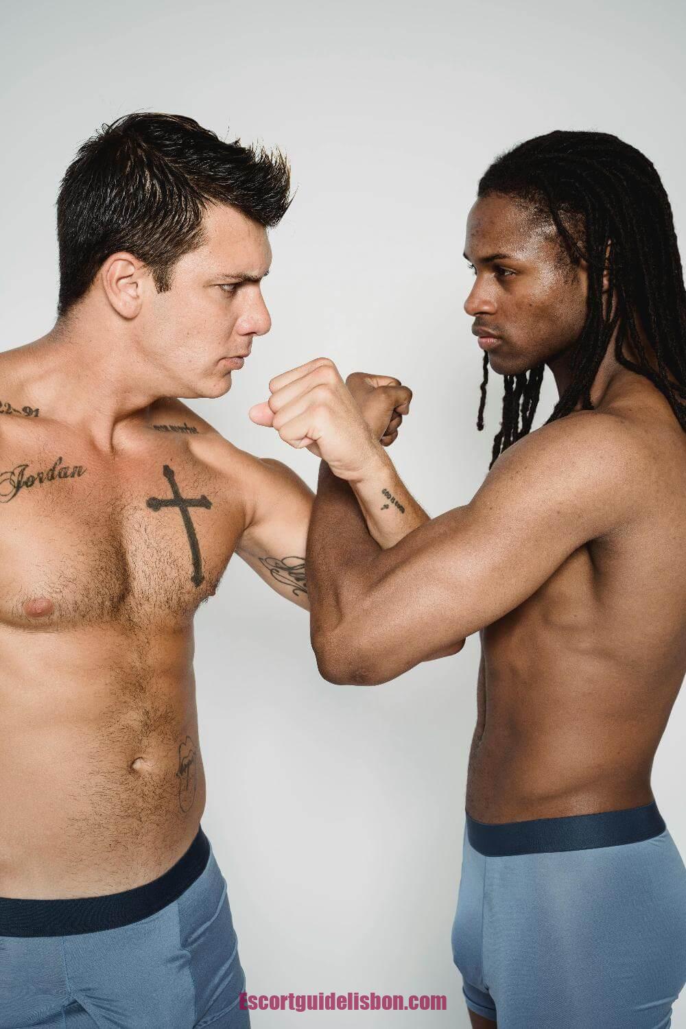 כוכבות פורנו מחבקות את התעשייה השנויה במחלוקת בביטחון ובגאווה